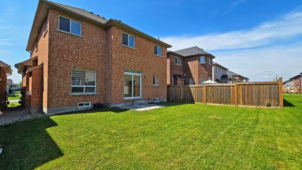 For Lease - 22 Bostock Drive, Georgina, Ontario - Photo 1