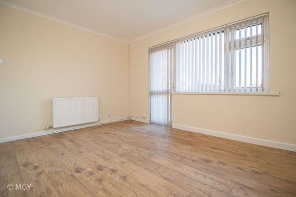 Heol Llanishen Fach, Cardiff, CF14 - Photo 1