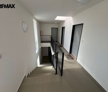 Pronájem bytu 1+kk v osobním vlastnictví 33 m², Beroun - Photo 5