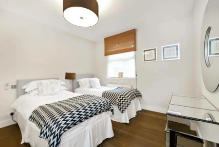 3 Bedroom Flat - Photo 5