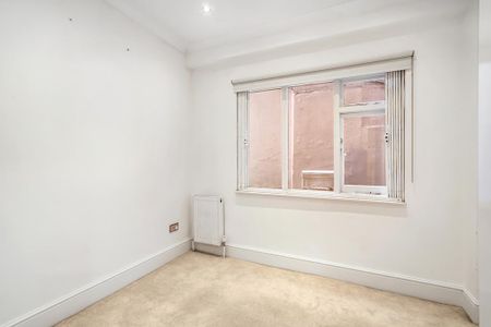 3 bedroom flat to rent - Photo 4