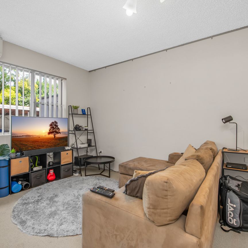 2/2 Noela Avenue, New Lambton NSW 2305 - Apartment For Rent | Domain - Photo 1