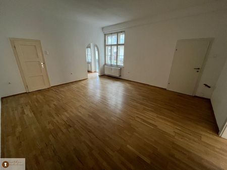 "Stilvolles Wohnen mit Aussicht: Entdecken Sie Ihre Traum-Zweizimmerwohnung mit Balkon in St. Leonhard!" - Foto 4