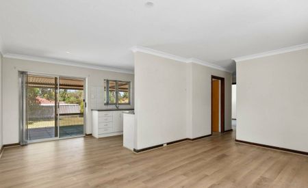BREAK LEASE - Spacious Family Home in the Heart of Gosnells - Photo 5