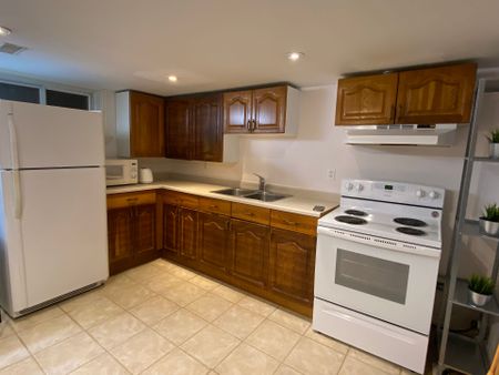 For Lease - 99 Florence Avenue Unit# Bsmt, Toronto, Ontario - Photo 4