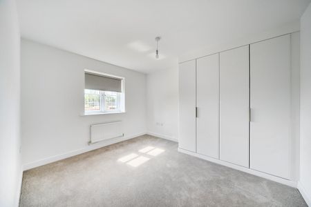 Upton hall crescent - Photo 5