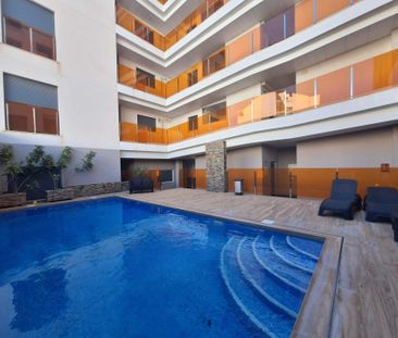 Ref. 7756 — Spacious and bright apartment with parking in Alegría 7... - Foto 4