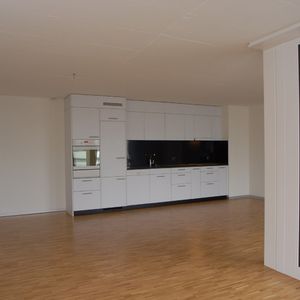 Moderne Wohnung mit Loggia - Foto 2