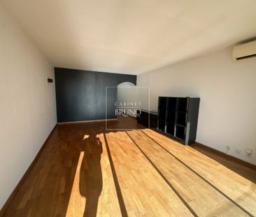 Location Appartement 3 pièces 72m² CANNES 06400 - Photo 3