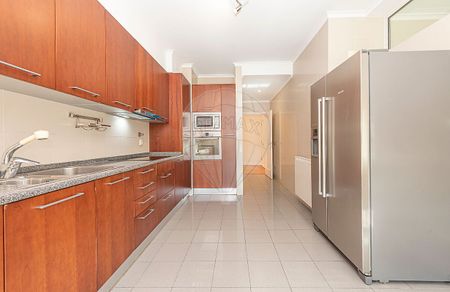 Apartamento T4 em Lisboa - Photo 3