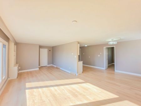 For Lease - 488 Dean Avenue Unit# Upper, Oshawa, Ontario - Photo 5