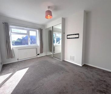 3 Bedroom Semi Detached To Let - Photo 3