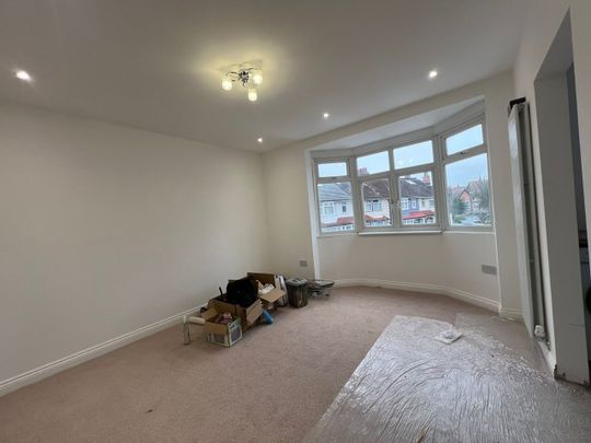 2 Bed Maisonette, North Gardens, SW19 - Photo 1