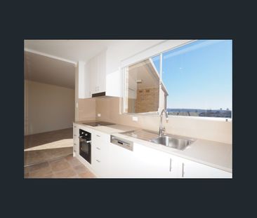 Fully Renovated Apartment. Two Carspaces! - Photo 3