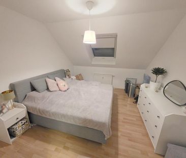 Sankt Augustin-Meindorf: Helle 3-Zimmer-Wohnung mit Balkon & Garage... - Photo 4