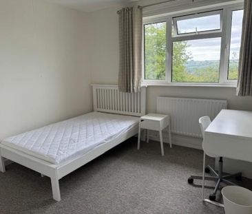 4 bedroom terraced house to rent - Photo 5