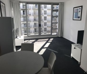 Spacious two bedroom apartment - Photo 3
