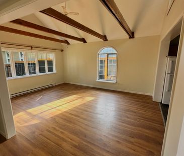 Ocean Views Home in Union Bay 2 Bed 1 Bath - Photo 1