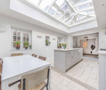 3 bedroom semi-detached house to rent - Photo 6