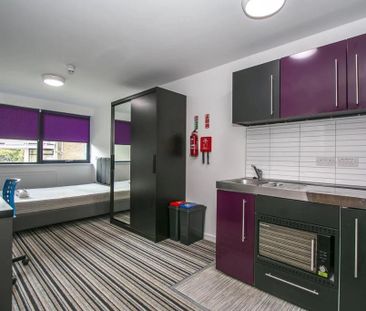 Studio to rent - Photo 3