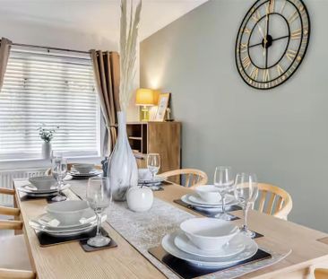 4 bedroom detached house to rent - Photo 5