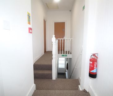 1 Bedroom Room to Rent To Let - Photo 2