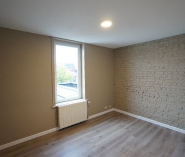 Gerenoveerd appartement met nieuwe open keuken + staanplaats - Foto 5