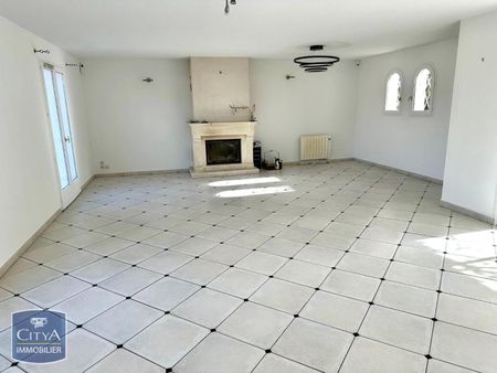Location Maison 5 pièces 154m² ST JEAN D ILLAC 33127 - Photo 2