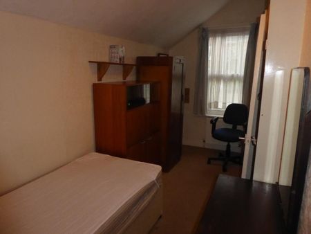 5 bedroom terraced house to rent - Photo 2