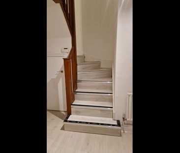 4 Bed Terraced House, Cheryls Close, SW6 - Photo 2