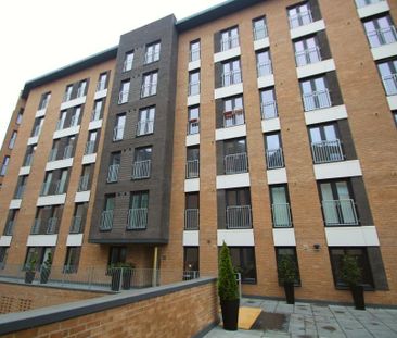 2 bedroom flat to rent - Photo 2