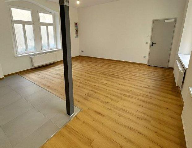 Sanierte 5-Raumwohnung in der Geraer Innenstadt - Foto 1
