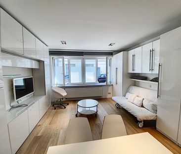 À louer à Ixelles : appartement de type studio rez-de chaussée avec... - Foto 2