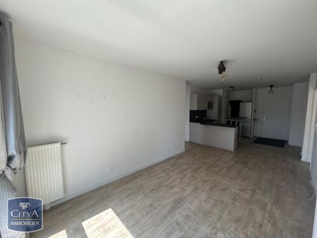 Location Appartement 3 pièces 60m² CORBEIL ESSONNES 91100 - Photo 2