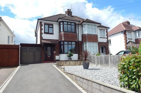 3 bedroom semi-detached house to rent - Photo 4