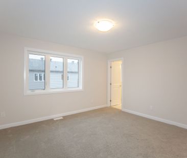 For Lease - 219 Invention Boulevard, Kanata, Ontario - Photo 1