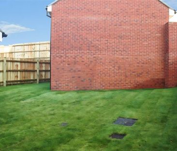 3 bedroom semi-detached house to rent - Photo 6