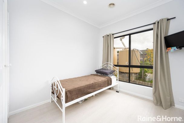 Spacious 4 Bedroom Home - Perfect for Families - Photo 1