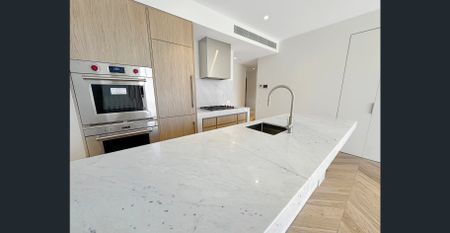 Luxury 2-Bedroom Apartment in "Pienza" Neutral Bay - Photo 2