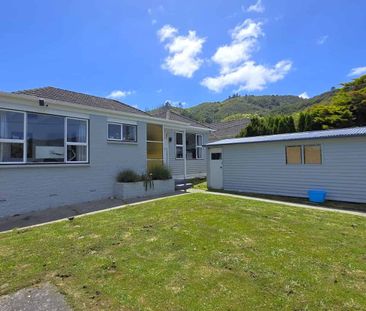 Private, Secure & Pet-friendly! - Photo 4