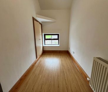 4 bedroom semi-detached house to rent - Photo 4