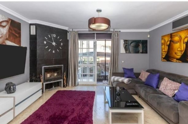 3 bedroom luxury House for rent in Benalmádena, Spain - Photo 1