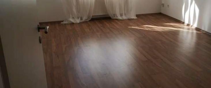 2,5 Zimmer mit Balkon und Einbauküche - Photo 1