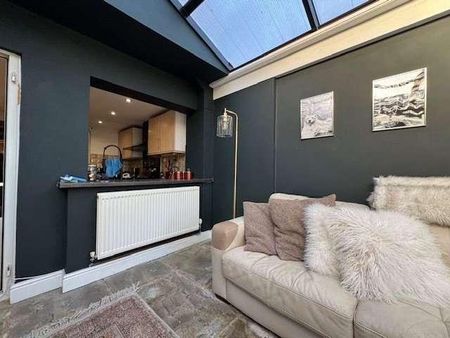 Gatefield Cottage, High Road, Chipstead, Coulsdon, Surrey, CR5 - Photo 5