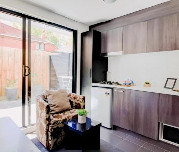 Standard Studio with courtyard - Photo 6