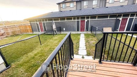 12 Skyview Circle NE, Calgary - Photo 4