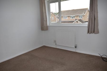2 bedroom terraced house to rent - Photo 4