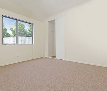 17, Liddesdale Place, Papakura - Photo 5