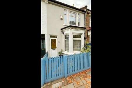 1 Bed Flat, Lennard Road, SE20 - Photo 5