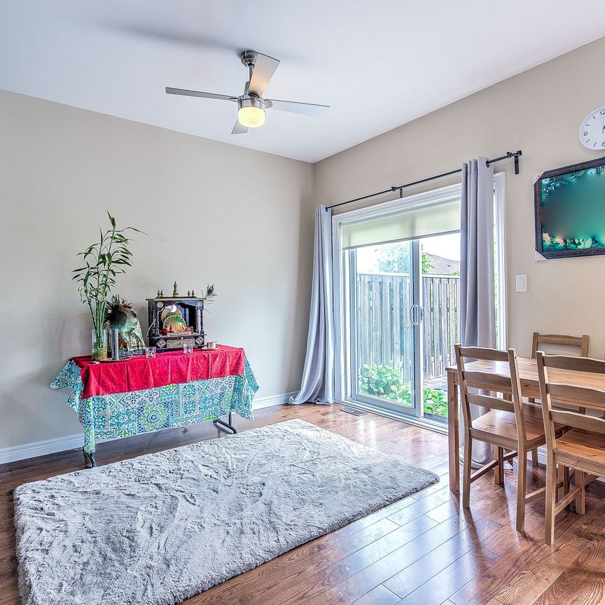 For Lease - 1030 Oakcrossing Gate Unit# 47, London North, Ontario - Photo 1